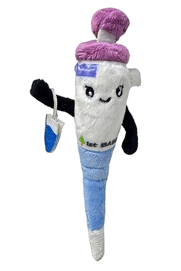 Auntie Pettie Plushie (keychain)